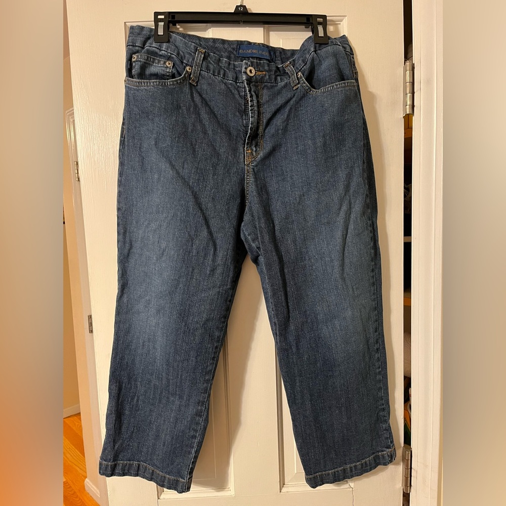 Bandolino cropped straight jeans size 12